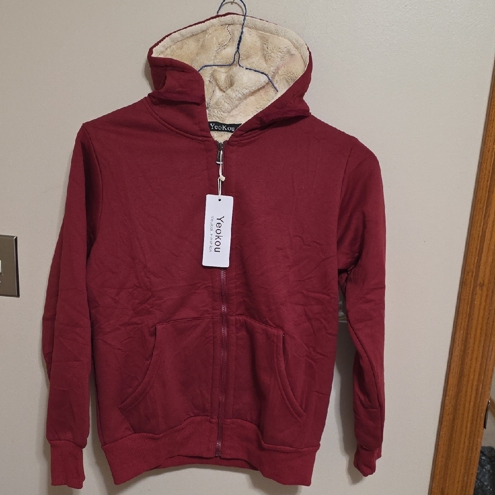 Yeokou Men's Maroon Hooded Zip-Up Jacket with Sherpa Lining